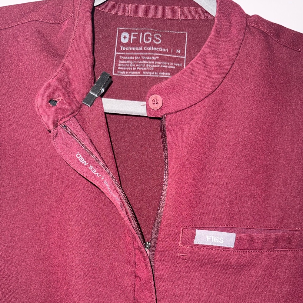 Figs Burgundy Scrub Top - Picture 2 of 6